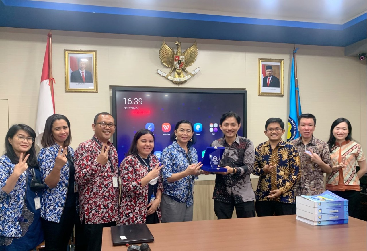 Benchmarking UKI 2022 – kunjungan tim